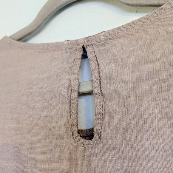 Natural Short-sleeved Beige Linen Top - Picture 8 of 9
